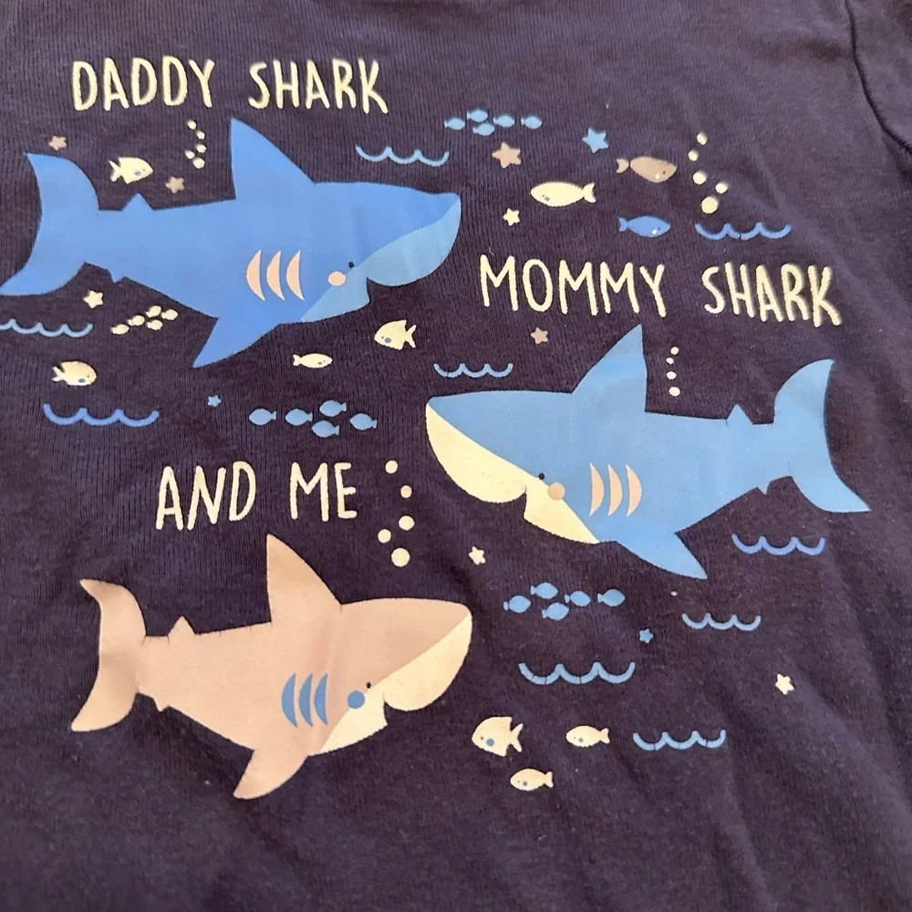The Children’s Places Toddler Boys Graphic Shark T-shirt Size: 3T